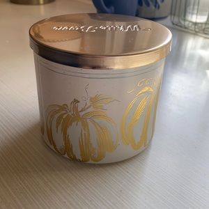 White Barn by Bath and Body Works Candle in the White Pumpkin Scent